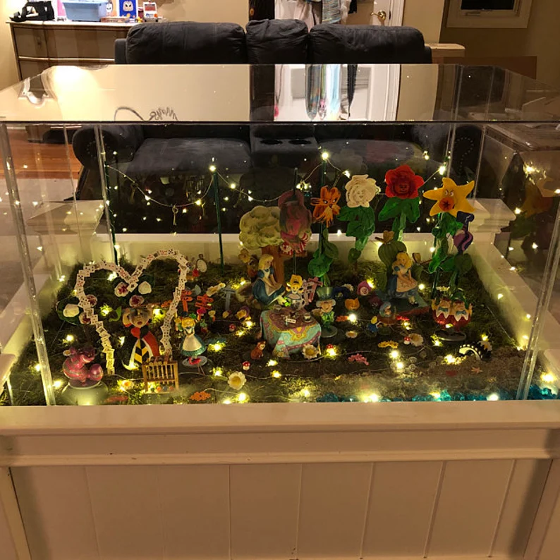 Acrylic Products - Display Case - Shadow Box - Functional Boxes - Trays
